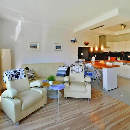 Comfortable Apartment, Grzybowo